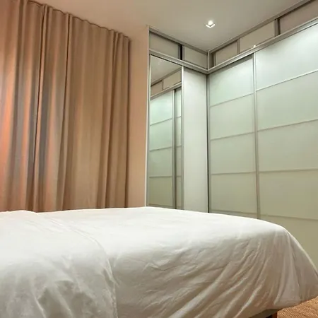 Beach Room Valencia, Netflix, 4 Mins Walk To The Beach Exterior photo