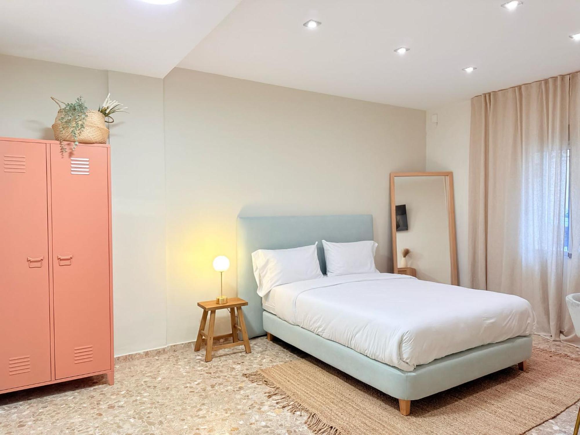 Valencia, Netflix, 4 Mins Walk To The Privatunterkunft