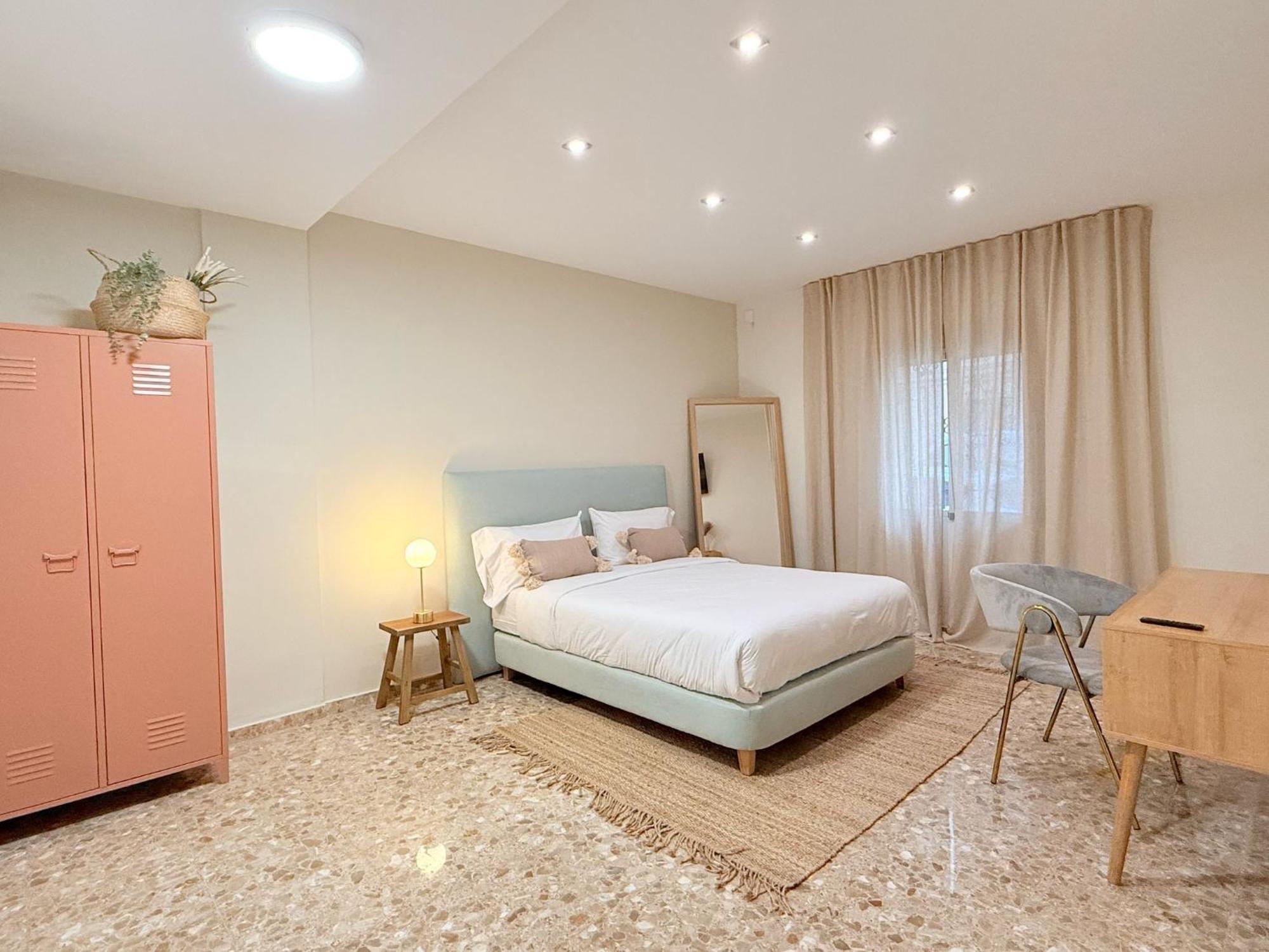 Valencia, Netflix, 4 Mins Walk To The Privatunterkunft
