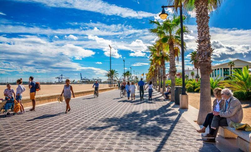 Privatunterkunft Valencia, Netflix, 4 Mins Walk To The *